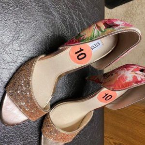 Steve Madden Pink and Glitter Shoes Shoes Size 10